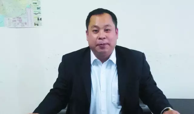 【人物】周鴻飛：真誠溝通，巧與客戶做朋友